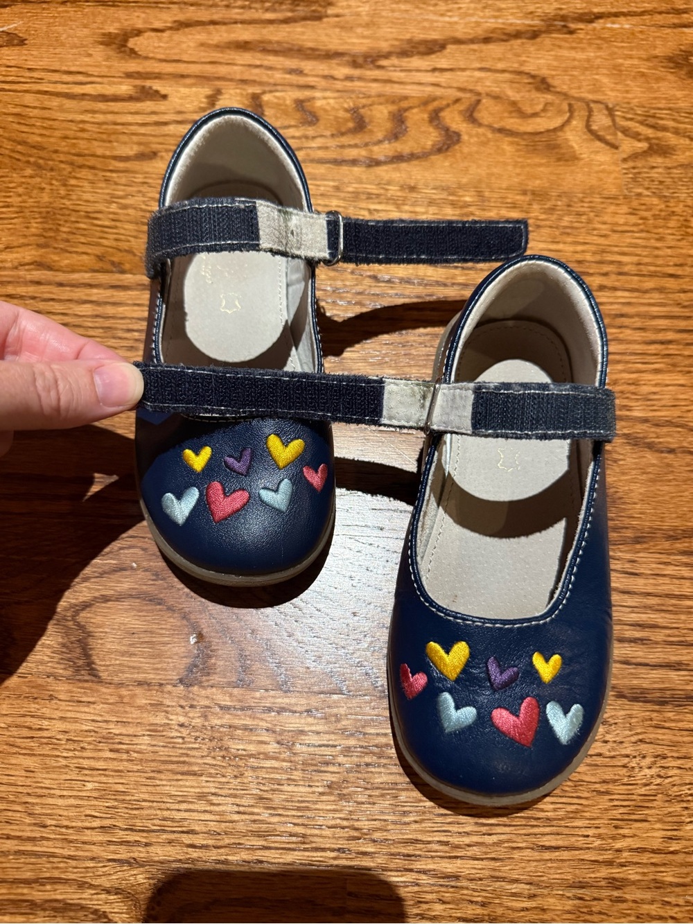 See Kai Run Ginny Navy Mary Jane Shoes with Embroidered Hearts Sz 11 - Picture 2 of 11